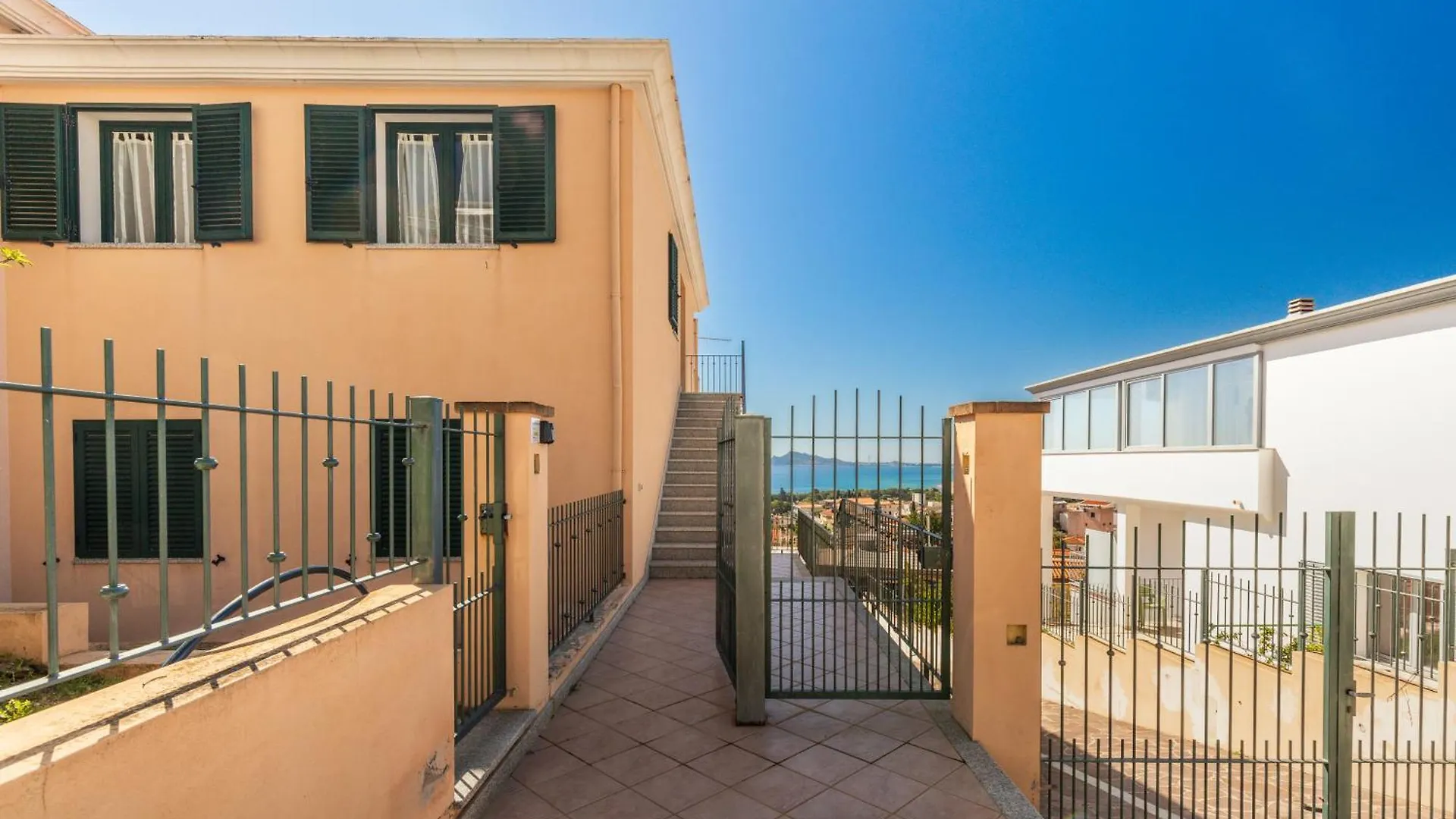 Bynos Sea View Daire Santa Maria Navarrese İtalya